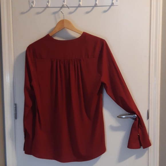 Top - Picture 2 of 2